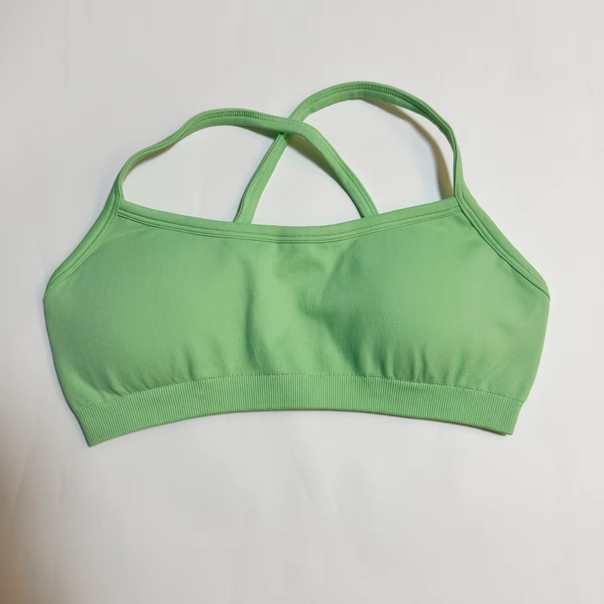 V Back Scrunch Shorts Women Mid-High Waist Band Seamless Yoga Shorts 4.5'' Workout Gym Booty Short 4 Way Stretch Sports Short