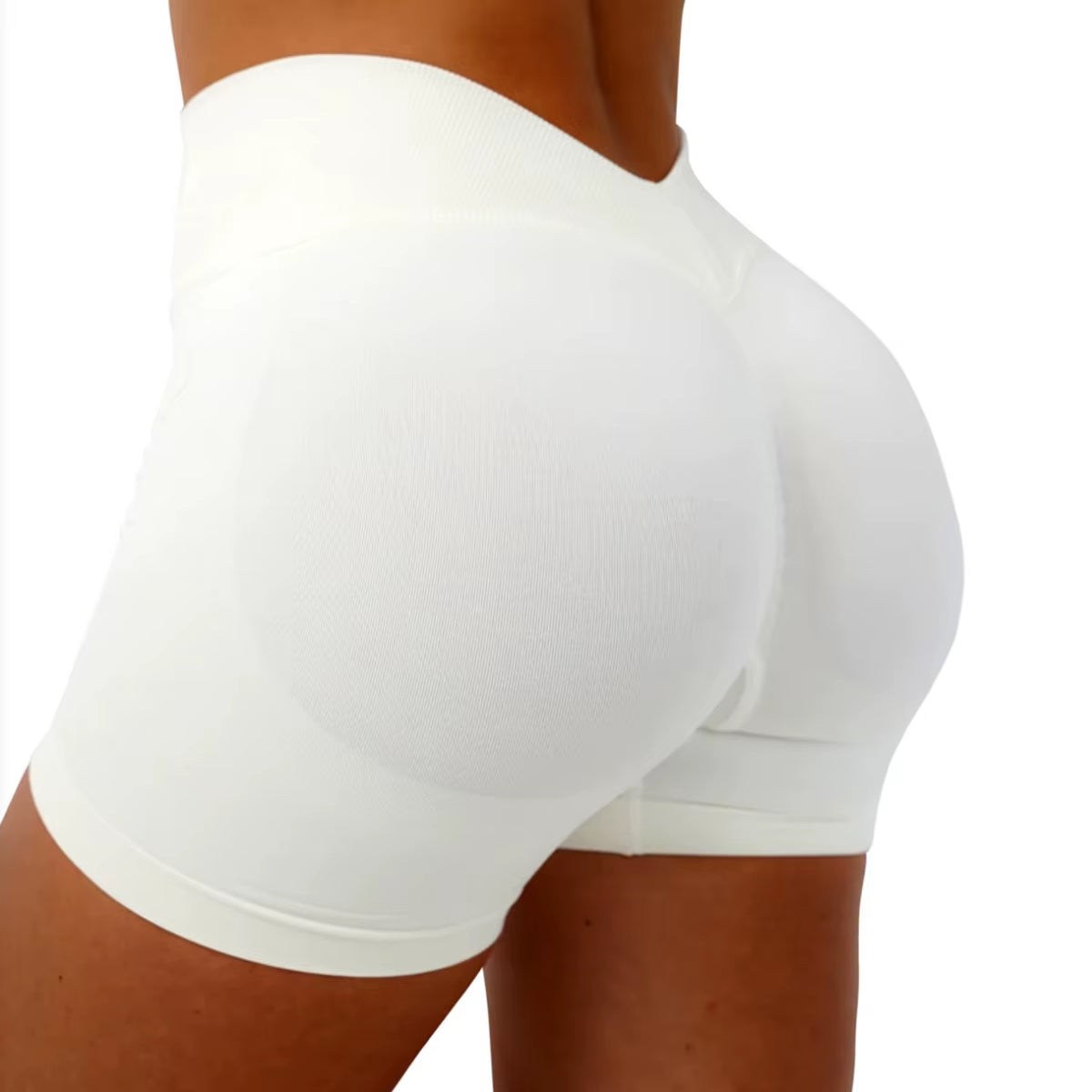 V Back Scrunch Shorts Women Mid-High Waist Band Seamless Yoga Shorts 4.5'' Workout Gym Booty Short 4 Way Stretch Sports Short