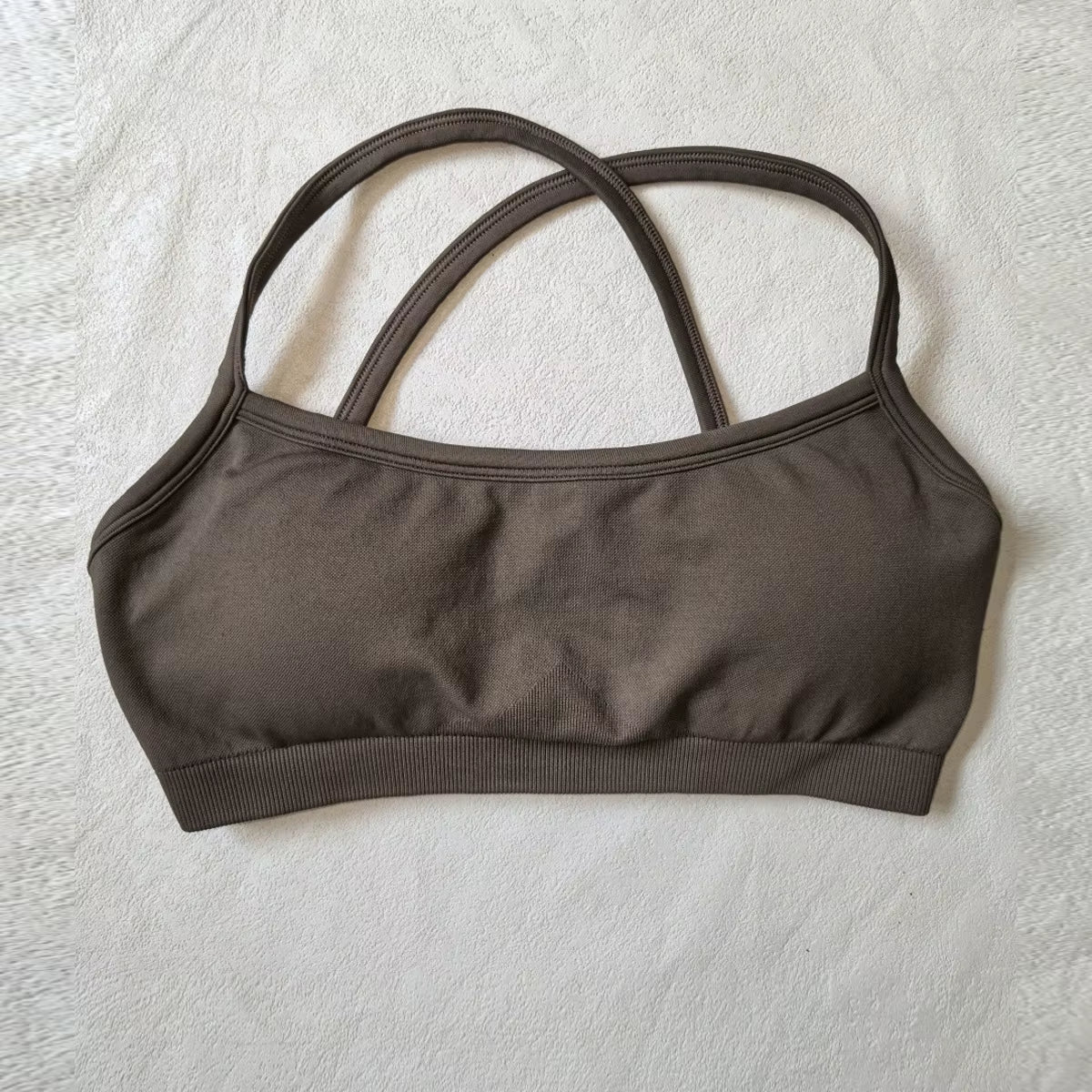 V Back Scrunch Shorts Women Mid-High Waist Band Seamless Yoga Shorts 4.5'' Workout Gym Booty Short 4 Way Stretch Sports Short