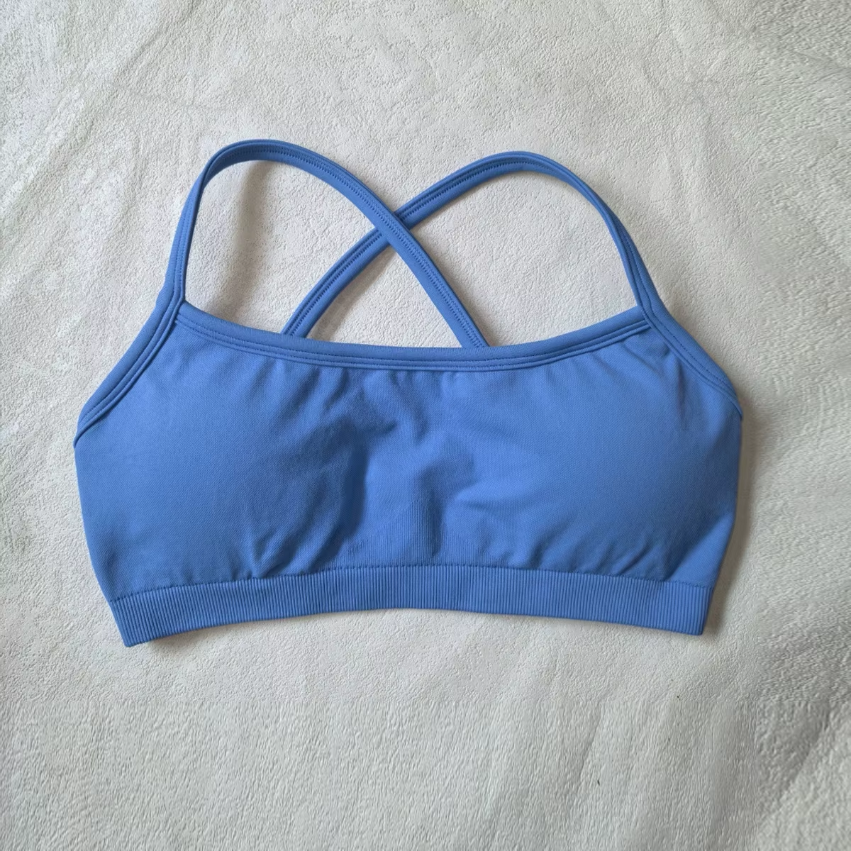 V Back Scrunch Shorts Women Mid-High Waist Band Seamless Yoga Shorts 4.5'' Workout Gym Booty Short 4 Way Stretch Sports Short