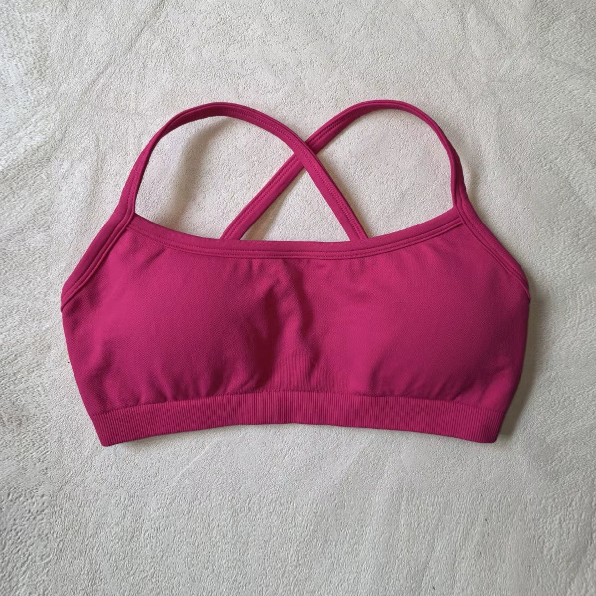 V Back Scrunch Shorts Women Mid-High Waist Band Seamless Yoga Shorts 4.5'' Workout Gym Booty Short 4 Way Stretch Sports Short